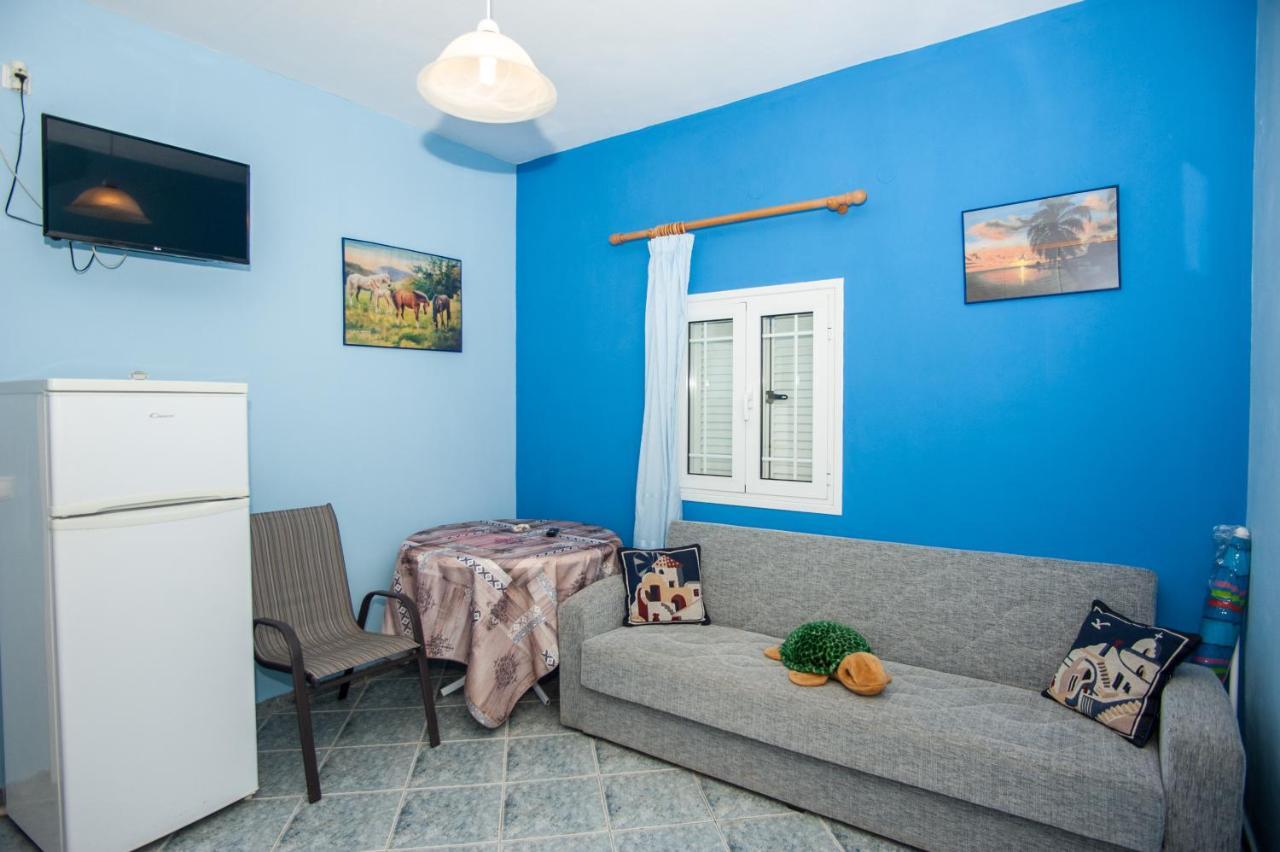 Folies Apartment Лурдата Екстериор снимка