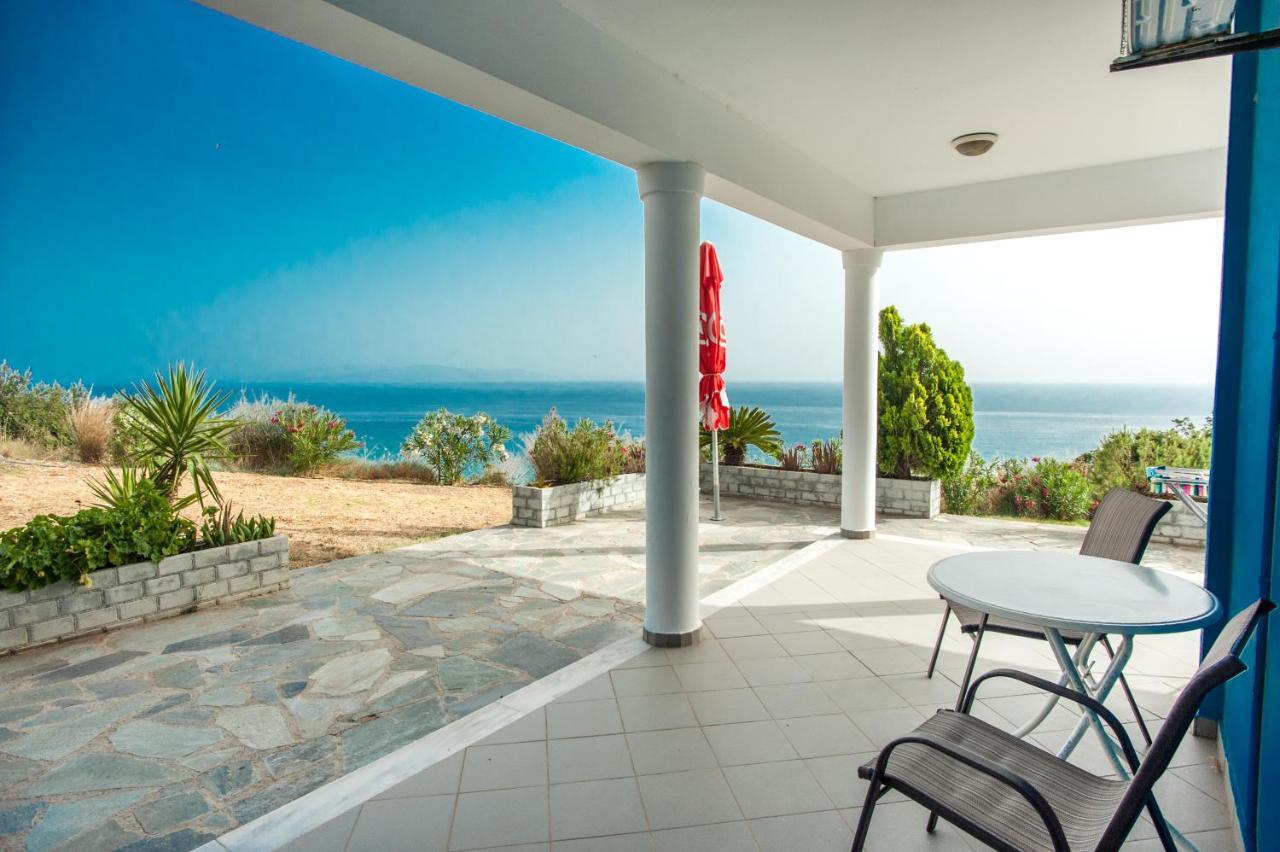 Folies Apartment Лурдата Екстериор снимка