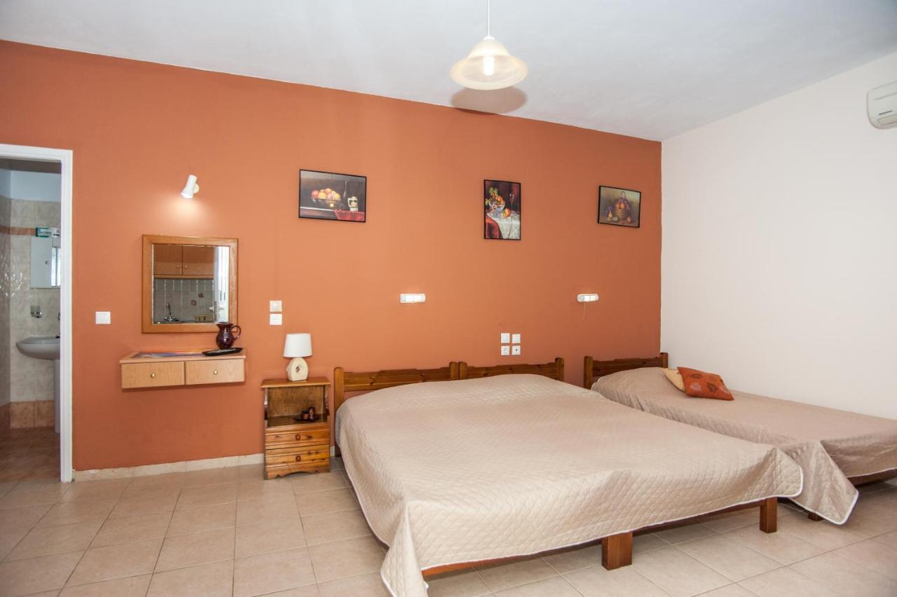 Folies Apartment Лурдата Екстериор снимка