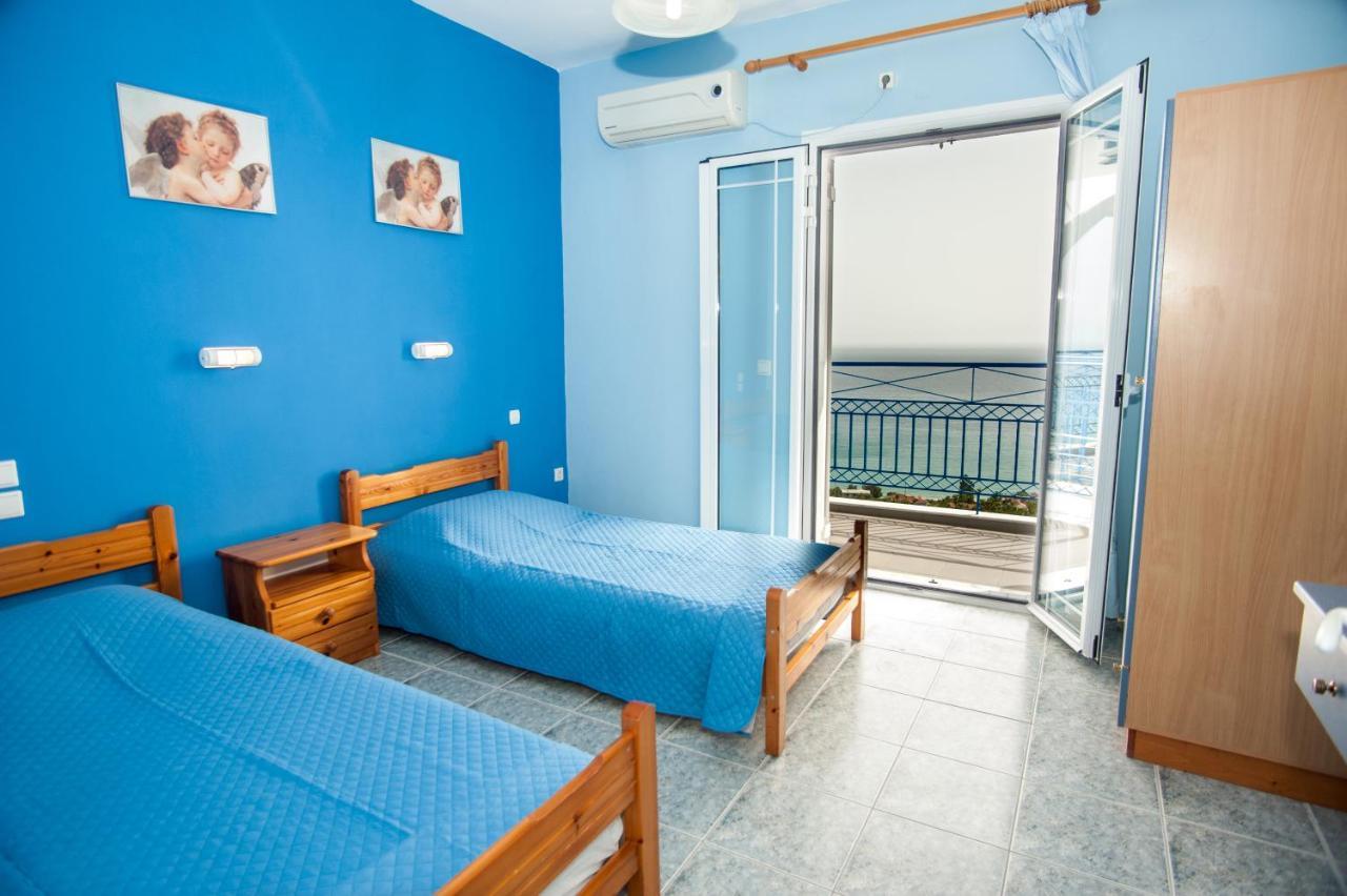 Folies Apartment Лурдата Екстериор снимка