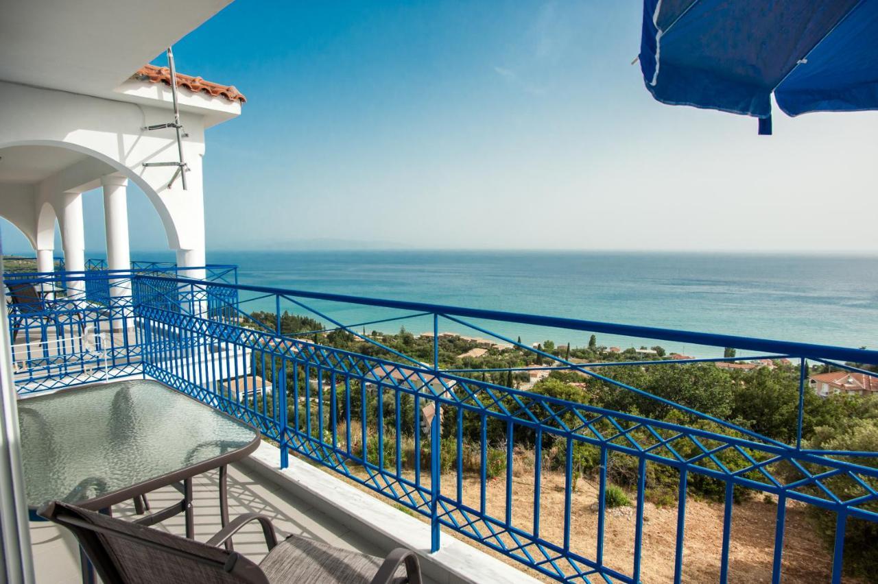 Folies Apartment Лурдата Екстериор снимка