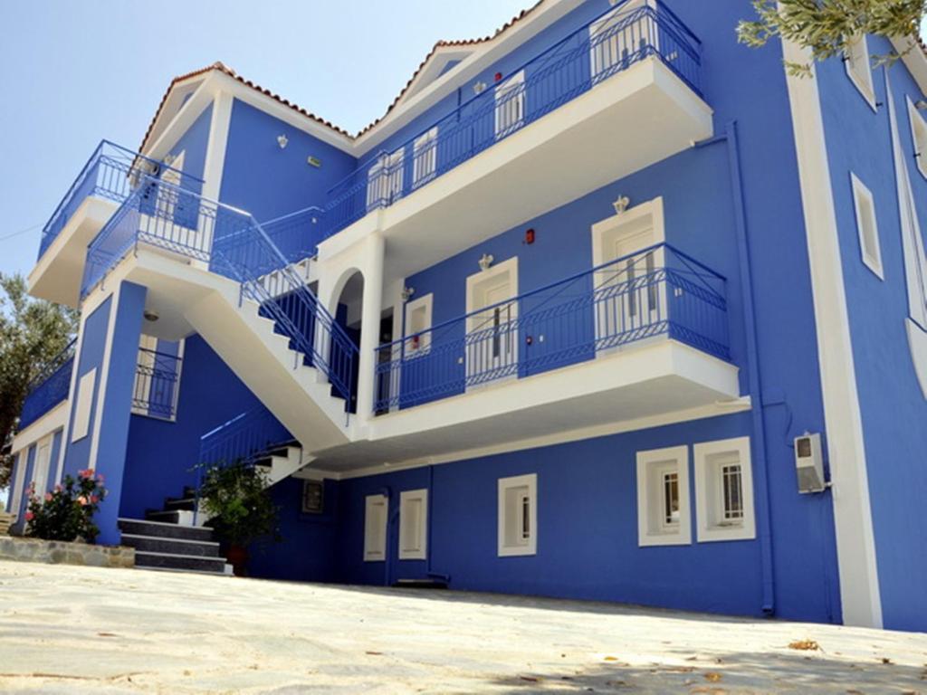 Folies Apartment Лурдата Екстериор снимка