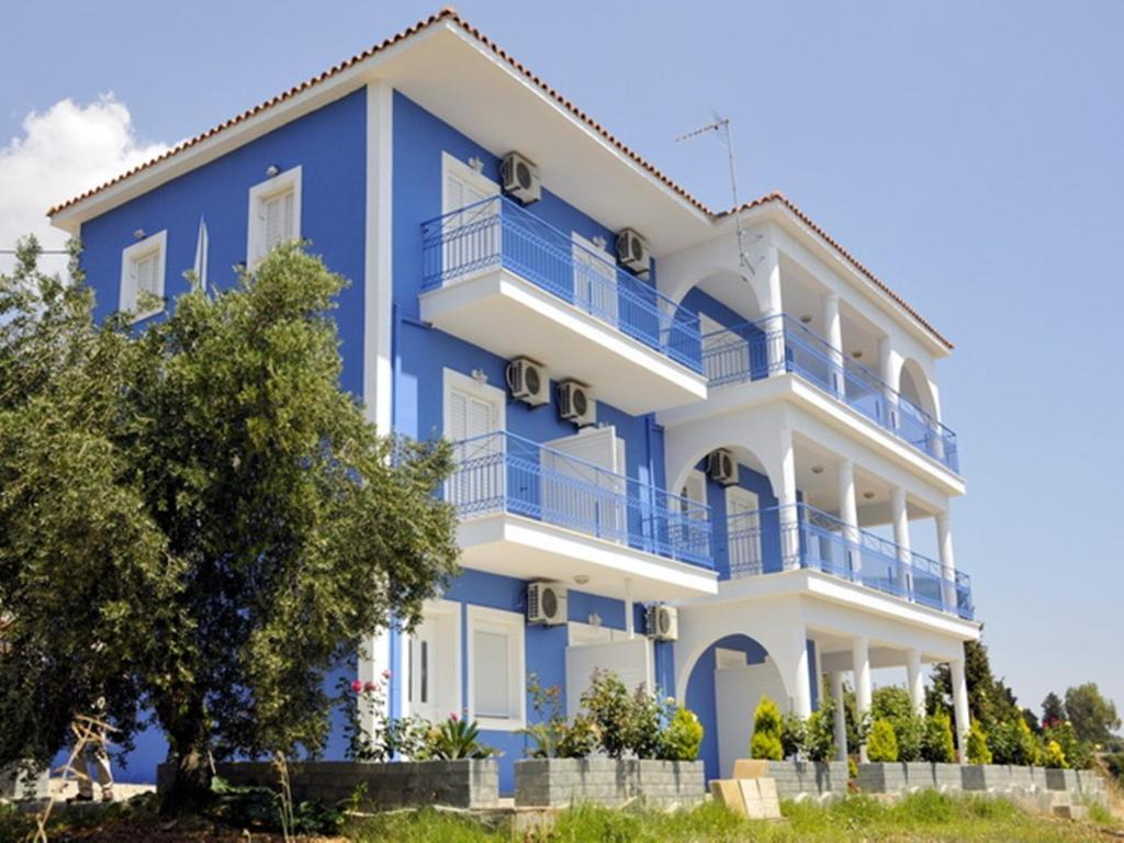 Folies Apartment Лурдата Екстериор снимка